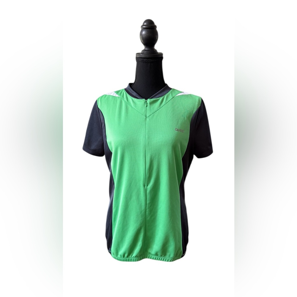 Quest Green and Black Activewear Performance Cycling Top with Back Pocket
